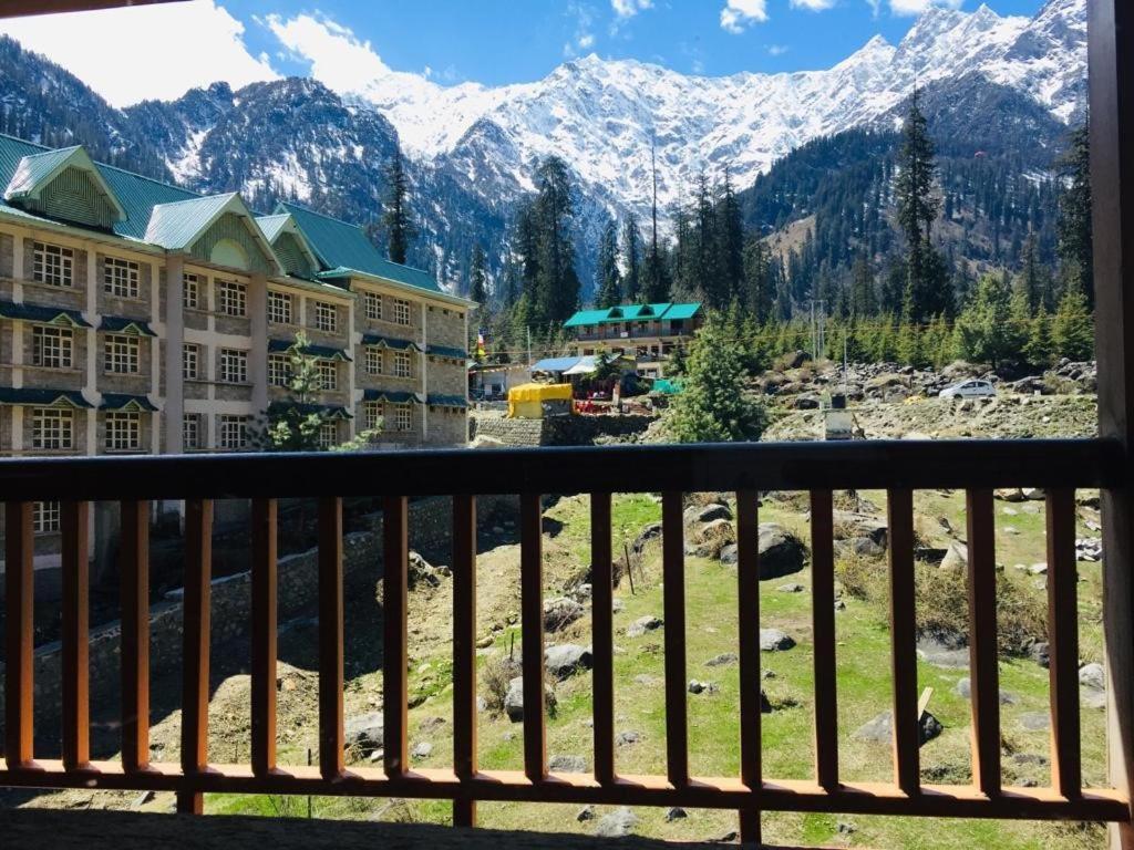 Solang Valley Resort Manāli Exteriör bild