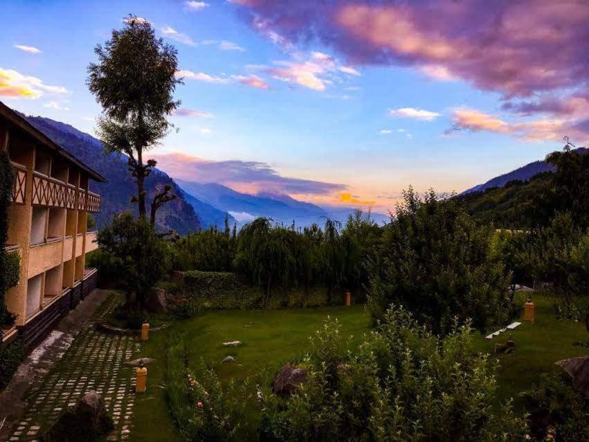 Solang Valley Resort Manāli Exteriör bild
